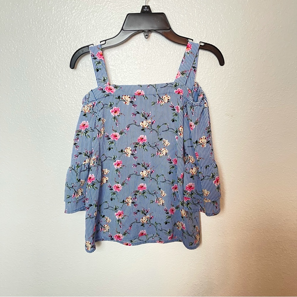 Hearts  off shoulder blue floral blouse size 10/12